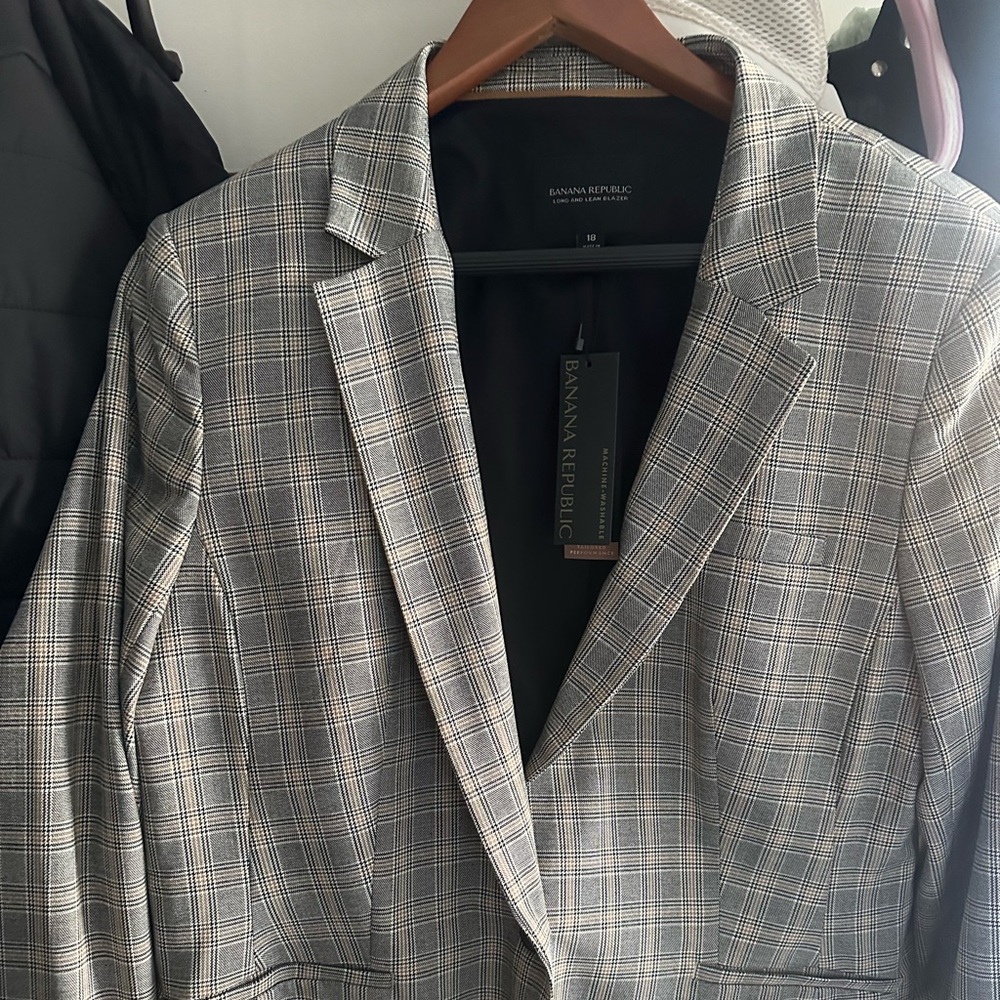 NWT Banana Republic plaid blazer